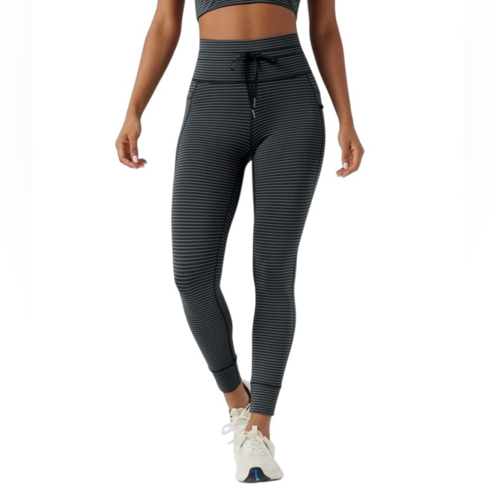 NWOT Halara High Waisted Drawstring Striped Yoga Leggings in Steel Stripe